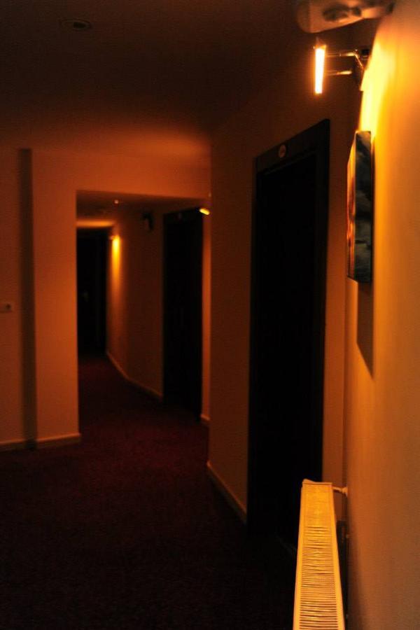Maykon Hotel Civril  Buitenkant foto